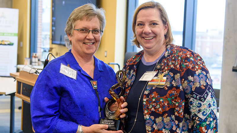 Richelle Koopman, MD, right, and Elizabeth Garrett, MD