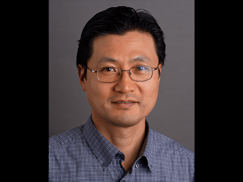 Photo of Illhoi Yoo, PhD